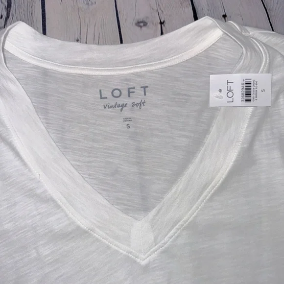 NWT! LOFT Vintage Soft Tee - Picture 6 of 6